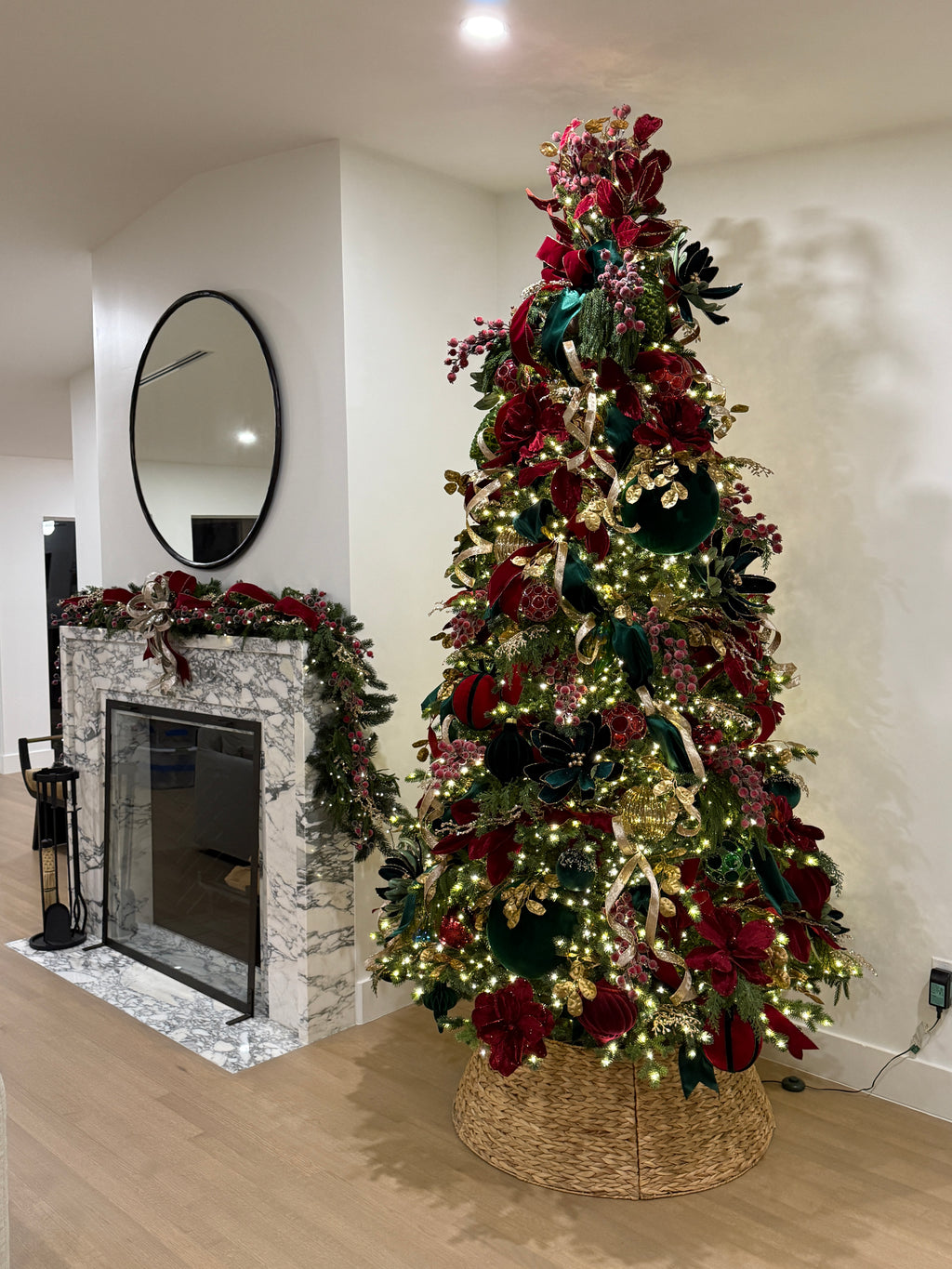 Luxe Burgundy & Gold Designer Tree Kit