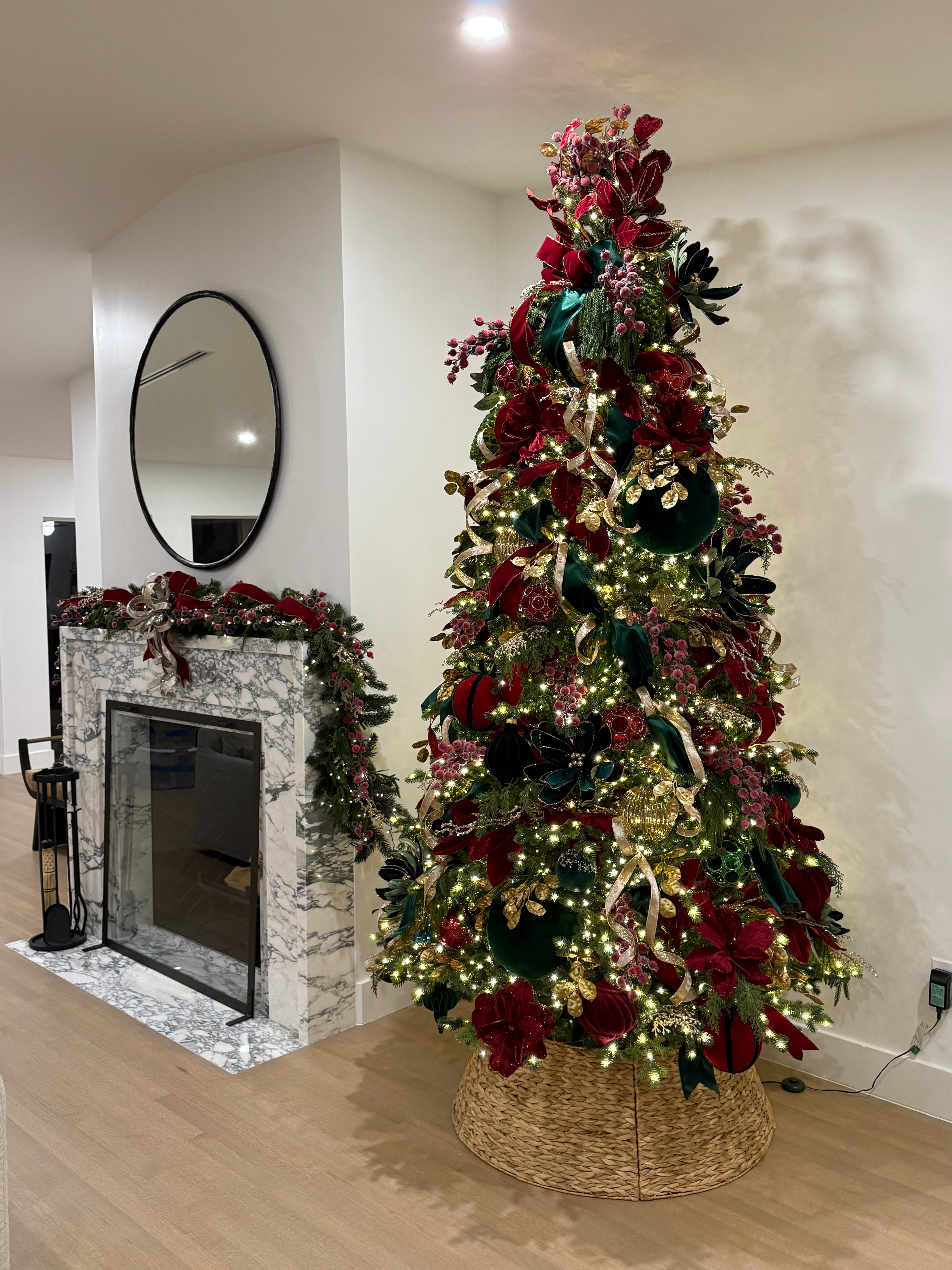 Luxe Burgundy & Gold Designer Tree Kit